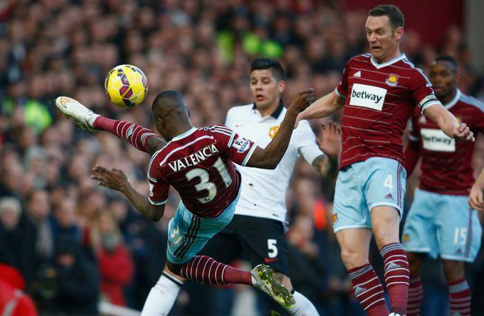 雄鹿大胜国王 阿德托昆博扣篮秀翻全场