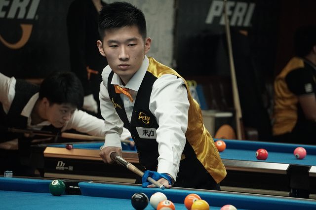 他的出现激 他的出现激