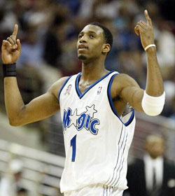 福将，什琴斯尼巴萨生涯17场仍保持不败，收获9次零封.